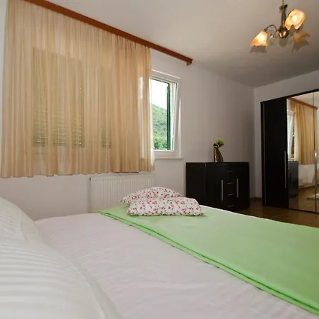Leda Motel