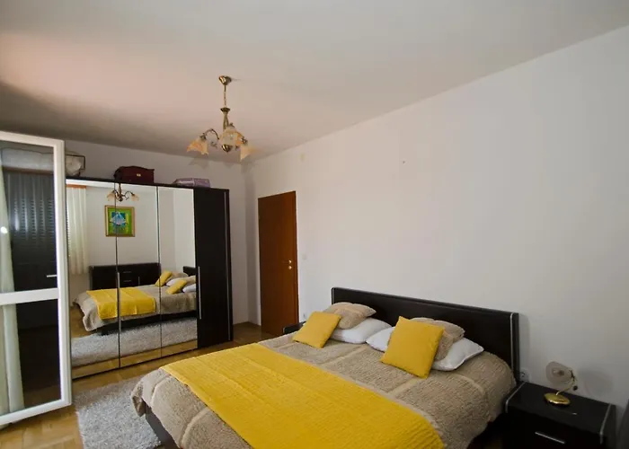 Leda Motel